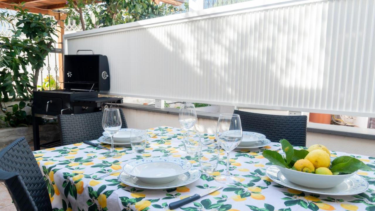 Oasi In Centro - Cala Gonone Apartment Exterior photo