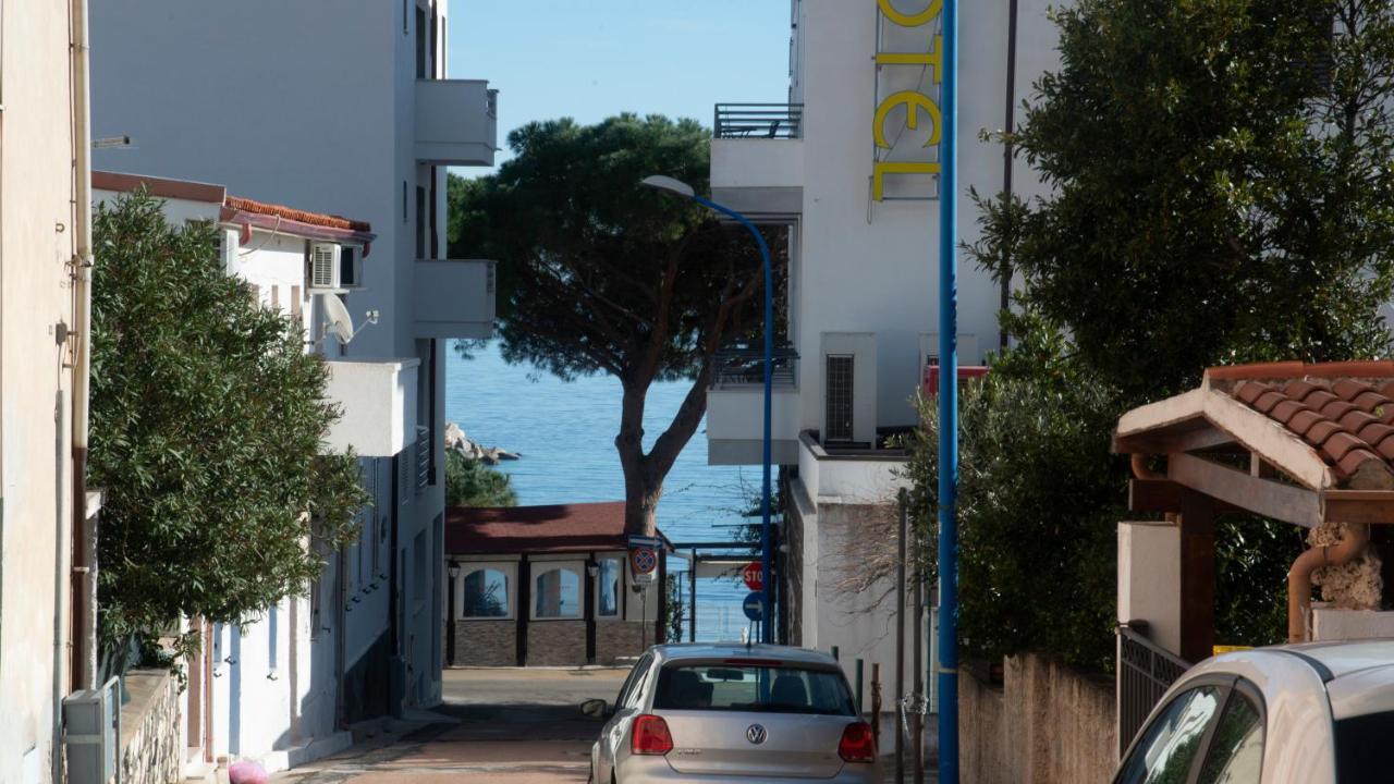 Oasi In Centro - Cala Gonone Apartment Exterior photo